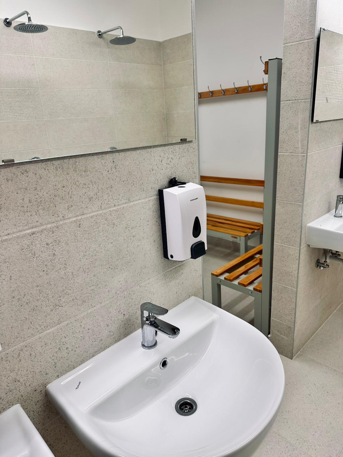 Adaptacija kupaonice i svlačionice po sistemu ”ključ u ruke” – OŠ Vodnjan